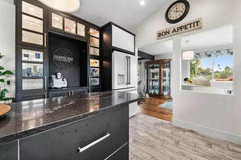 Kitchen - 370 Spanish Spur, Fallbrook, CA 92028 photo 4 of 7