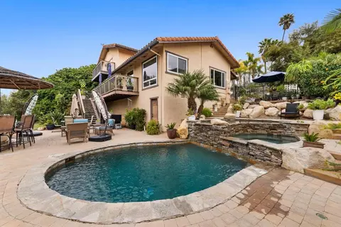Exterior - 370 Spanish Spur, Fallbrook, CA 92028 photo 6 of 16