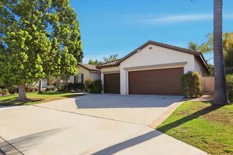 835 Settlers Ct, San Marcos, CA 92069