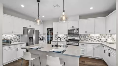 30491 De Caron St, Murrieta, CA 92563