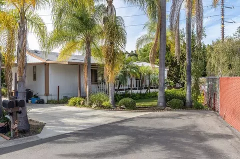 1286 Discovery St #16, San Marcos, CA 92078