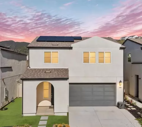 228 Hass Ln, Fallbrook, CA 92028