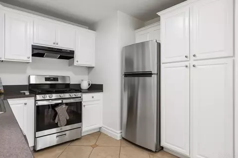 Kitchen - 3422 Seabreeze Walk, Oceanside, CA 92056 photo 5 of 5