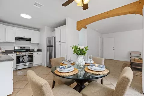 Dining - 3422 Seabreeze Walk, Oceanside, CA 92056 photo 4 of 6