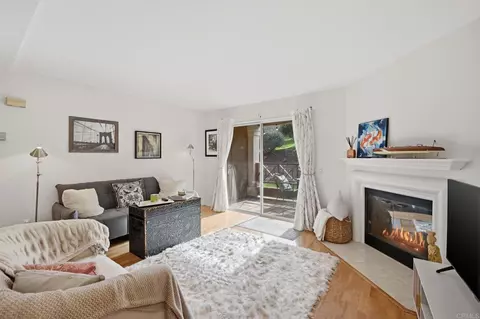 3211 Sirena Vista Way #116, Carlsbad, CA 92009