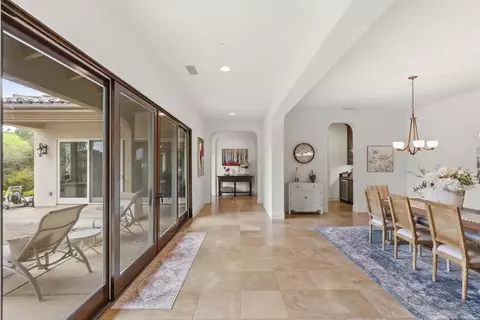 Entry Way - 4229 Bridlewood Rd, Fallbrook, CA 92028 photo 2 of 4