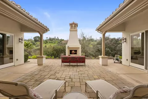 Exterior - 4229 Bridlewood Rd, Fallbrook, CA 92028 photo 6 of 12