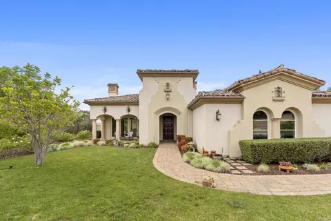 Exterior - 4229 Bridlewood Rd, Fallbrook, CA 92028 photo 3 of 12
