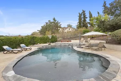 Exterior - 4229 Bridlewood Rd, Fallbrook, CA 92028 photo 11 of 12