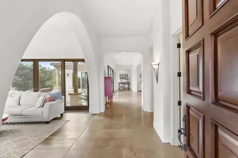 Entry Way - 4229 Bridlewood Rd, Fallbrook, CA 92028 photo 1 of 4