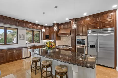 Kitchen - 4229 Bridlewood Rd, Fallbrook, CA 92028 photo 2 of 5