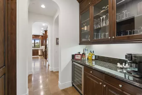 Entry Way - 4229 Bridlewood Rd, Fallbrook, CA 92028 photo 3 of 4