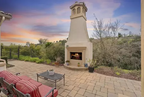 Exterior - 4229 Bridlewood Rd, Fallbrook, CA 92028 photo 5 of 12