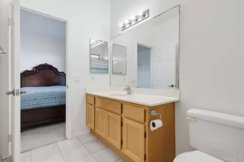 Bath - 4002 Craven Rd #4, Oceanside, CA 92057 photo 3 of 6