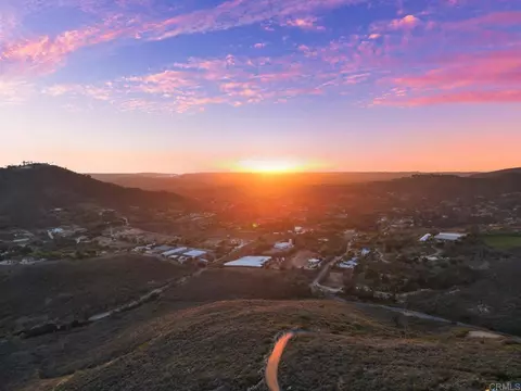 20545 Aguilera Ln, Escondido, CA 92029