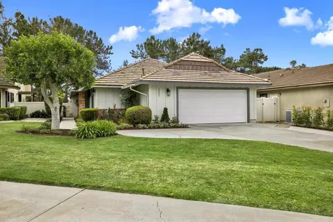 1251 Hatcreek Ct, Vista, CA 92081