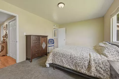 Bedroom - 1957 Clover Way, Escondido, CA 92026 photo 3 of 4