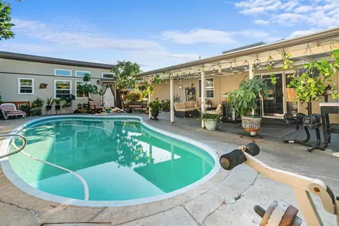 Exterior - 128 Frontier Dr, Oceanside, CA 92054 photo 3 of 7