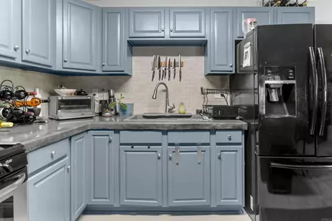 Kitchen - 128 Frontier Dr, Oceanside, CA 92054 photo 1 of 3