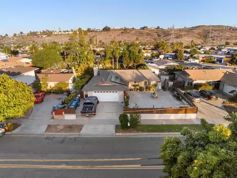 View/Area - 128 Frontier Dr, Oceanside, CA 92054 photo 4 of 7