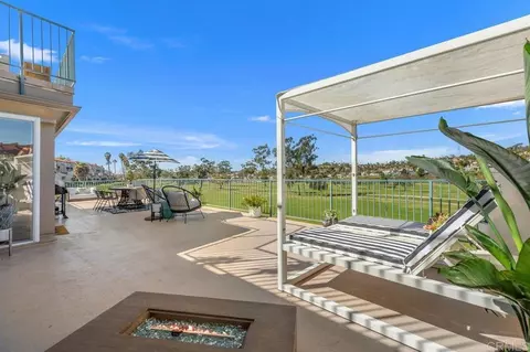 2544 Navarra #12, Carlsbad, CA 92009