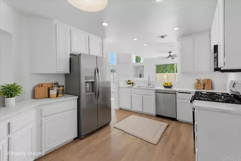 1275 Natoma Way #B, Oceanside, CA 92057