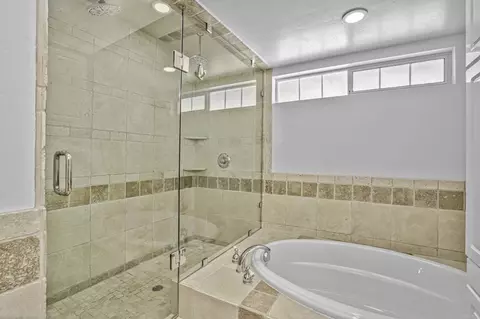 Bath - 1460 Orpheus Ave, Encinitas, CA 92024 photo 3 of 4