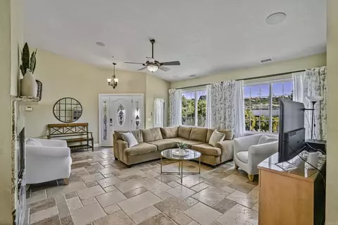 Living - 1460 Orpheus Ave, Encinitas, CA 92024 photo 2 of 2
