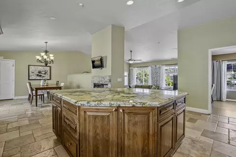 Kitchen - 1460 Orpheus Ave, Encinitas, CA 92024 photo 3 of 3