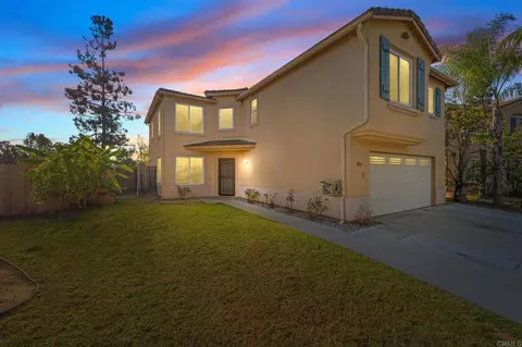 2891 Oakwood Creek Way, Escondido, CA 92027