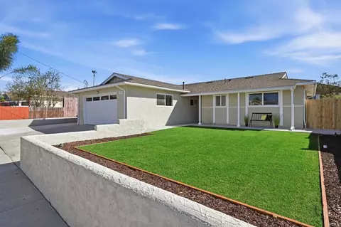4950 Luna Dr, Oceanside, CA 92057
