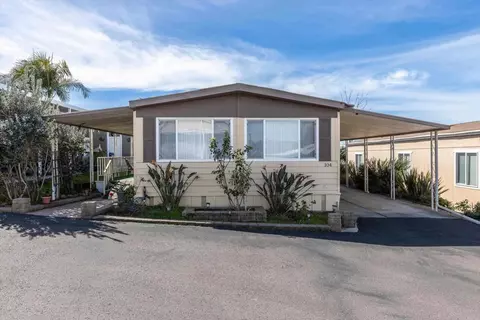 718 Sycamore #104, Vista, CA 92083
