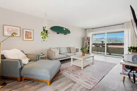 2306 Altisma Way #215, Carlsbad, CA 92009