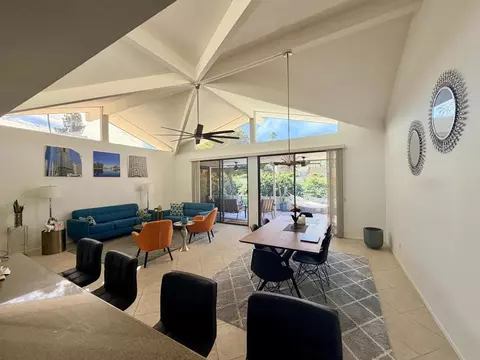 2117 Casitas Way, Palm Springs, CA 92264