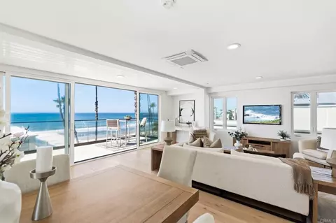 214 S Pacific St, Oceanside, CA 92054