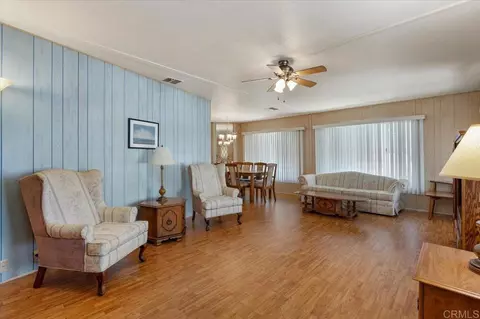 1010 E Bobier Dr #204, Vista, CA 92084