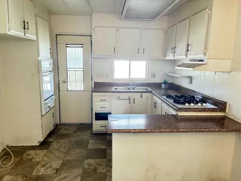 718 Sycamore Ave #23, Vista, CA 92083