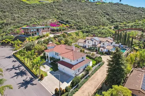 2535 San Clemente Ave, Vista, CA 92084