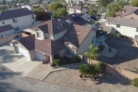 1329 Clear Crest Cir, Vista, CA 92084