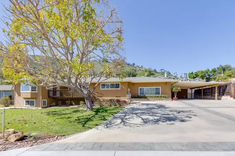 8483 Golden Ridge Rd, Lakeside, CA 92040
