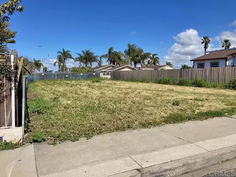 1432 Buena St, Oceanside, CA 92058 photo 2
