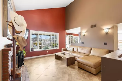 349 Rolling Hills Ln, San Marcos, CA 92069