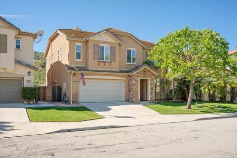 3910 Lake Circle Dr, Fallbrook, CA 92028