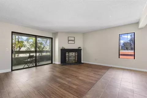 1040 E Washington Ave #33, Escondido, CA 92025