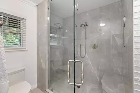 Bath - 2026 Palsero Ave, Escondido, CA 92029 photo 3 of 5