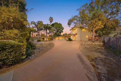 1940 Alta Vista Dr, Vista, CA 92084