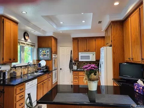 Kitchen - 1879 Fox Bridge Ct, Fallbrook, CA 92028 photo 1 of 1