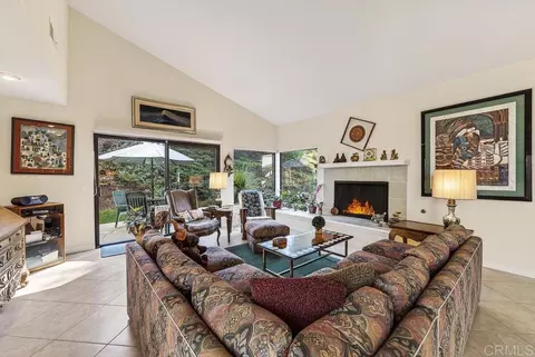 Living - 17721 Valle De Lobo, Poway, CA 92064 photo 1 of 5