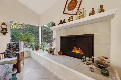 Living - 17721 Valle De Lobo, Poway, CA 92064 photo 4 of 5