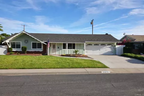 25875 Coombe Hill Dr, Menifee, CA 92586